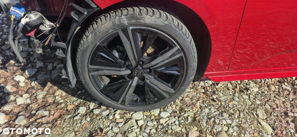 Peugeot 308 1.2 PureTech GPF GT Pack S&S EAT8 - 19