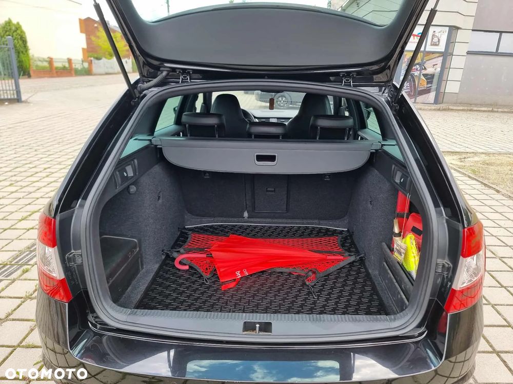 Skoda Octavia 2.0 TSI RS DSG - 10