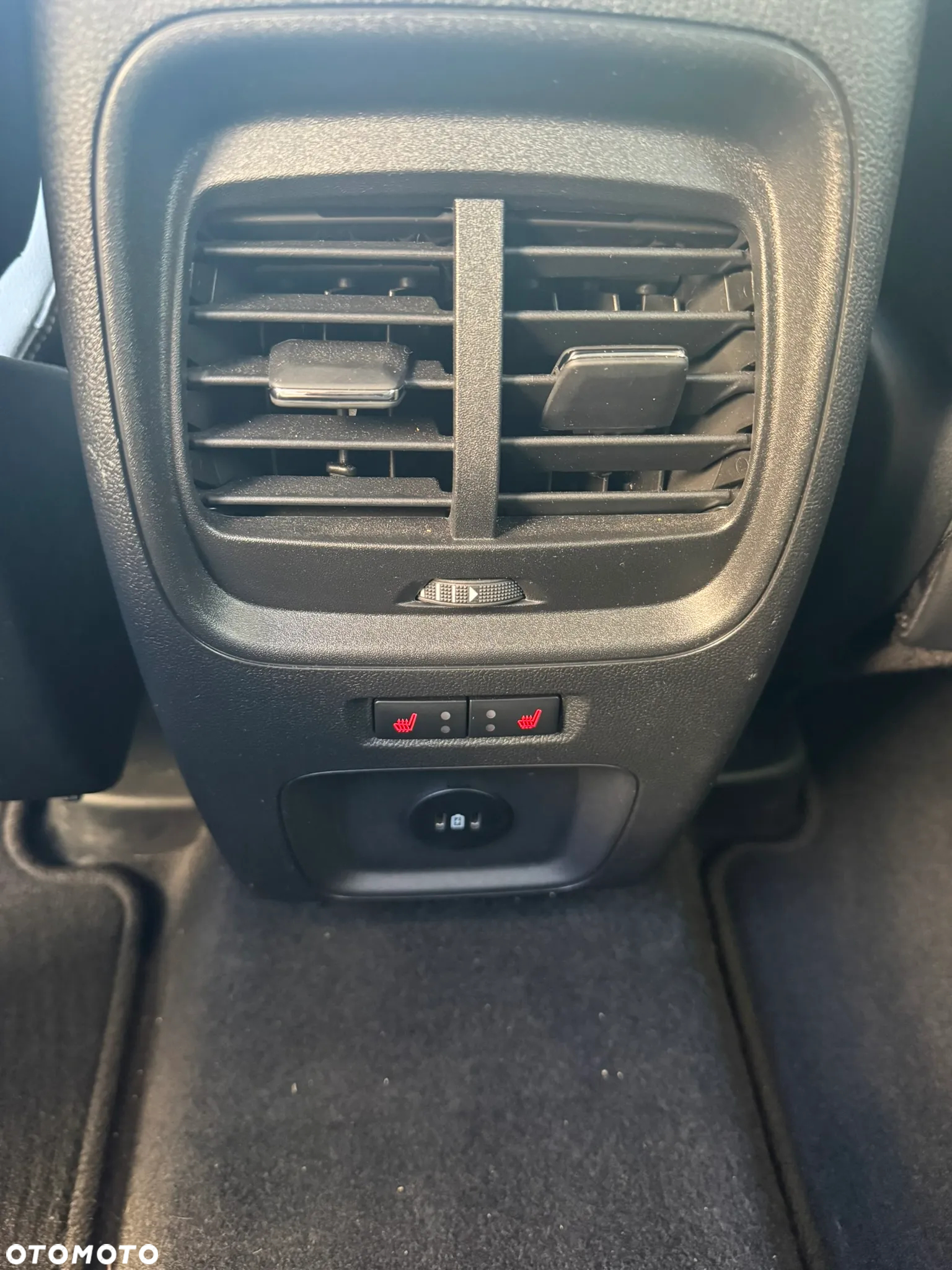 Ford Kuga 2.5P PHEV FWD Titanium - 17