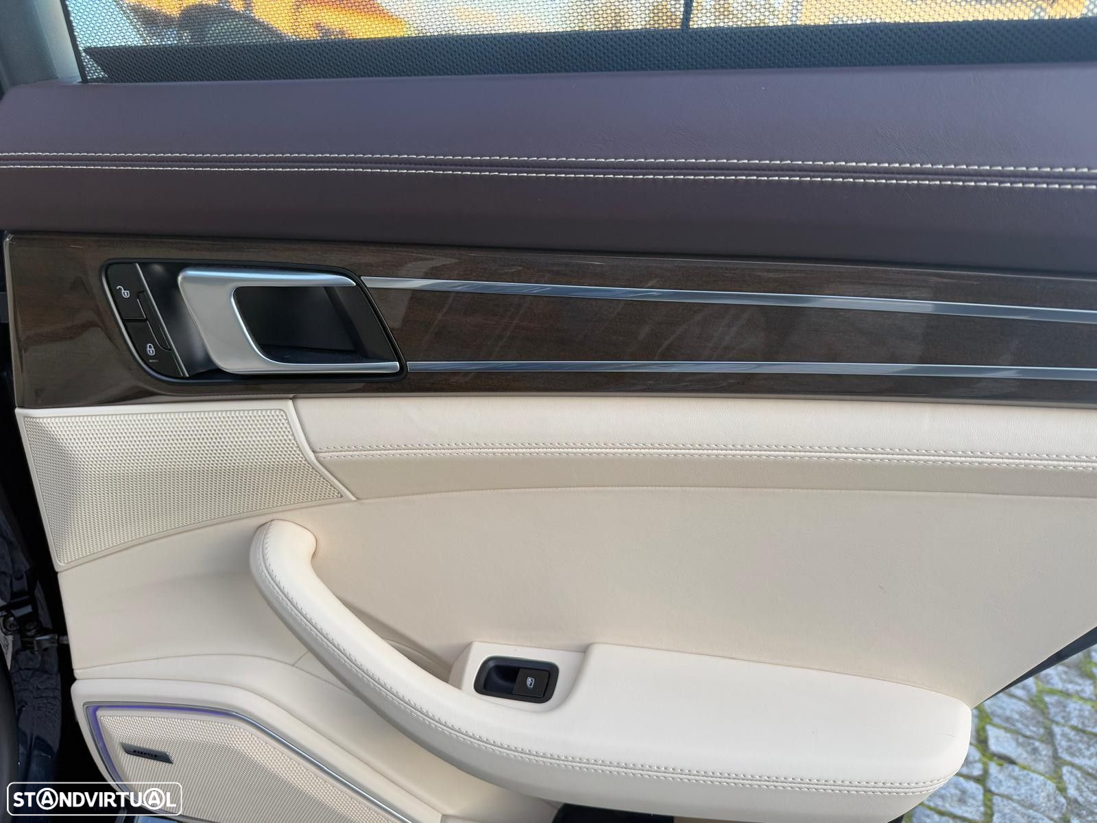 Porsche Panamera 4 E-Hybrid - 25