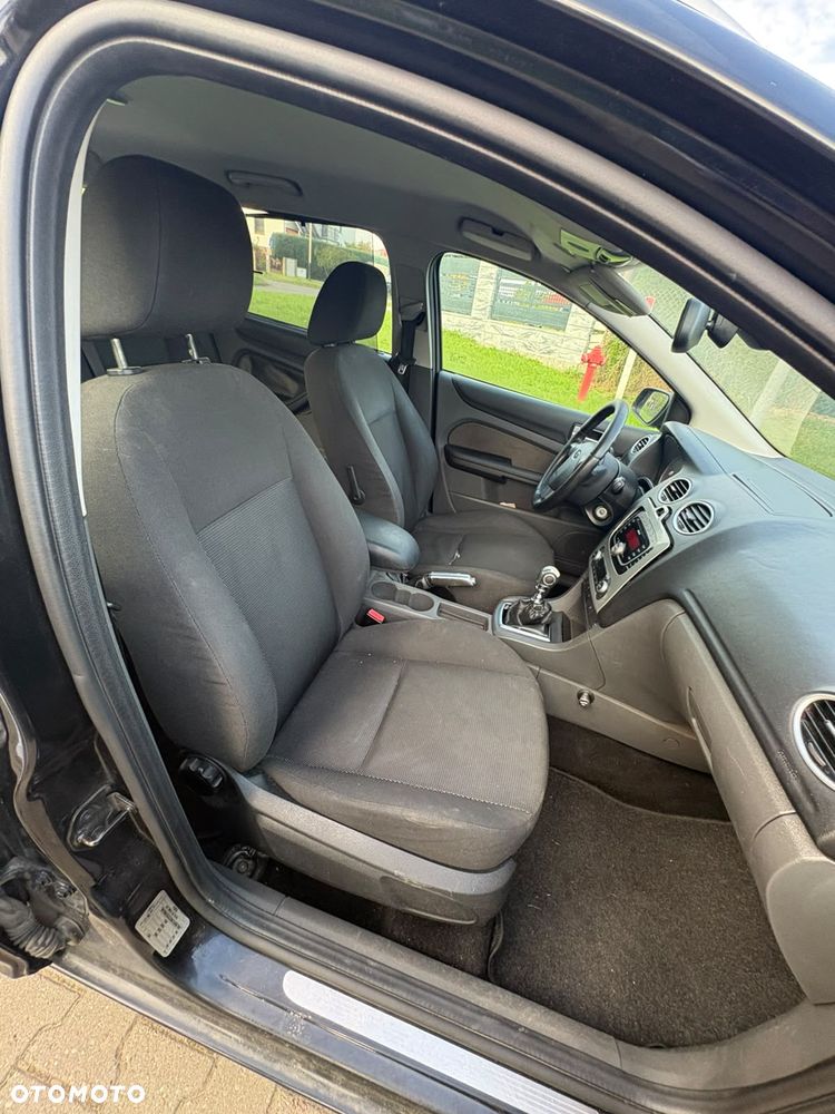 Ford Focus - 16