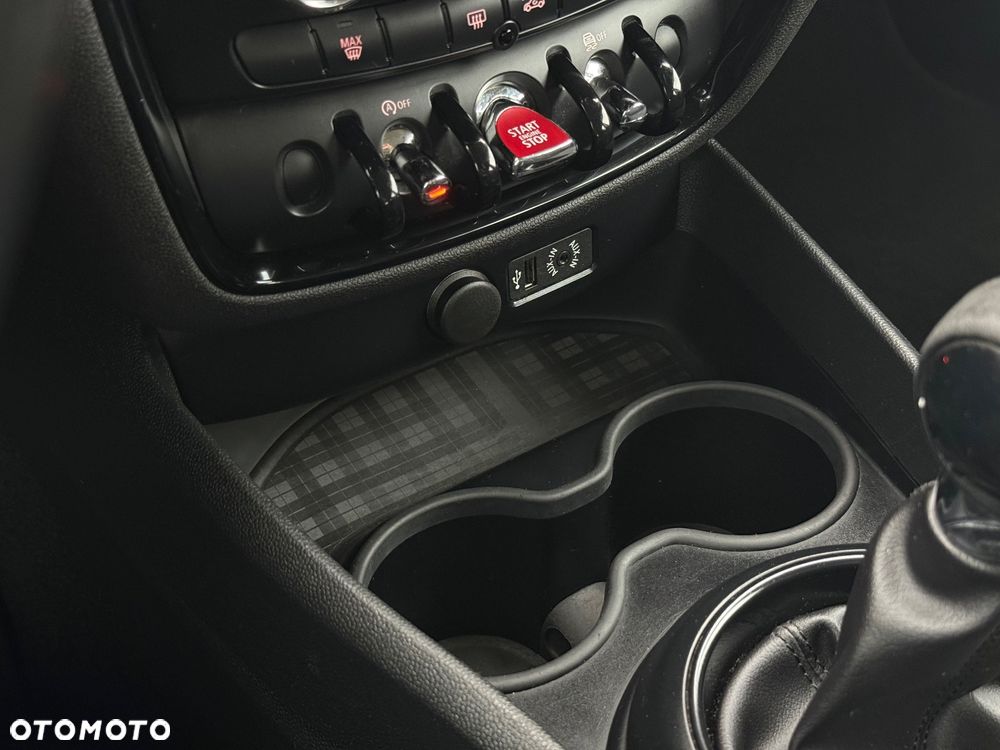 MINI Clubman One D Essential Trim - 20