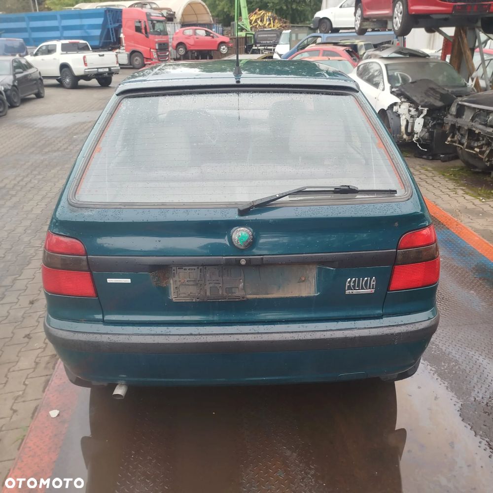 Skoda Felicia na części - 8