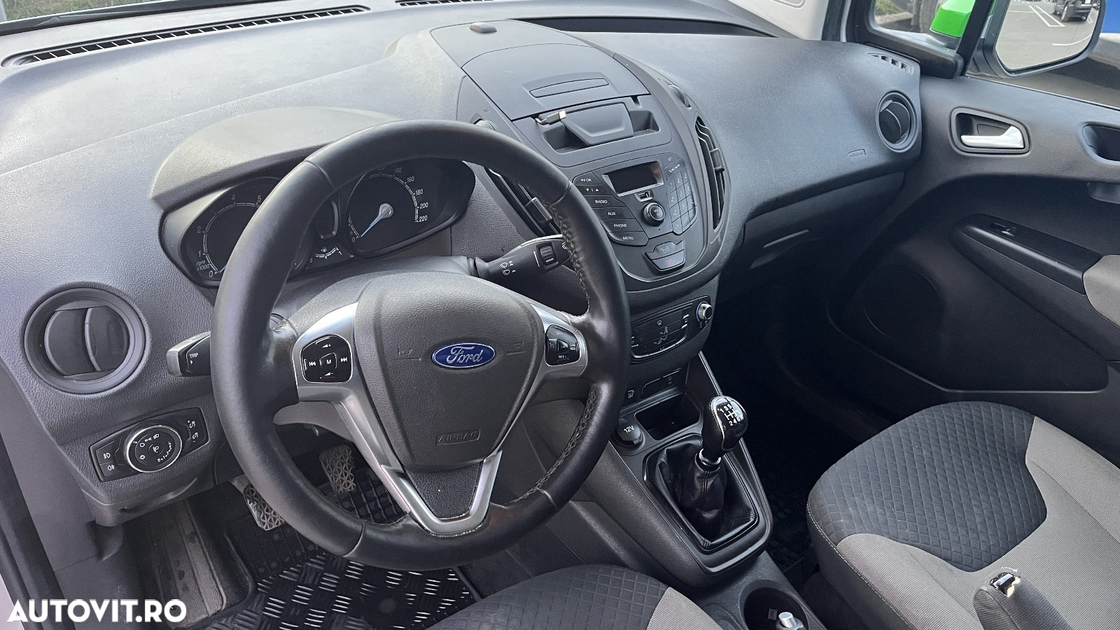 Ford Tourneo Courier 1.0 EcoBoost Trend - 2