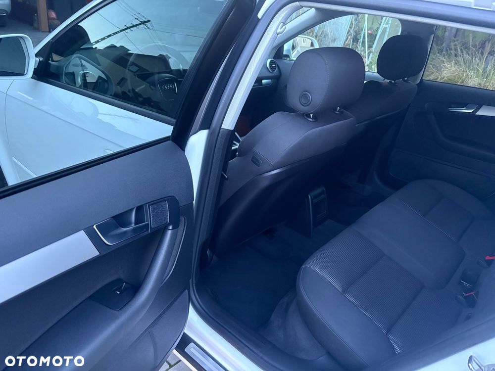 Audi A3 Sportback - 17