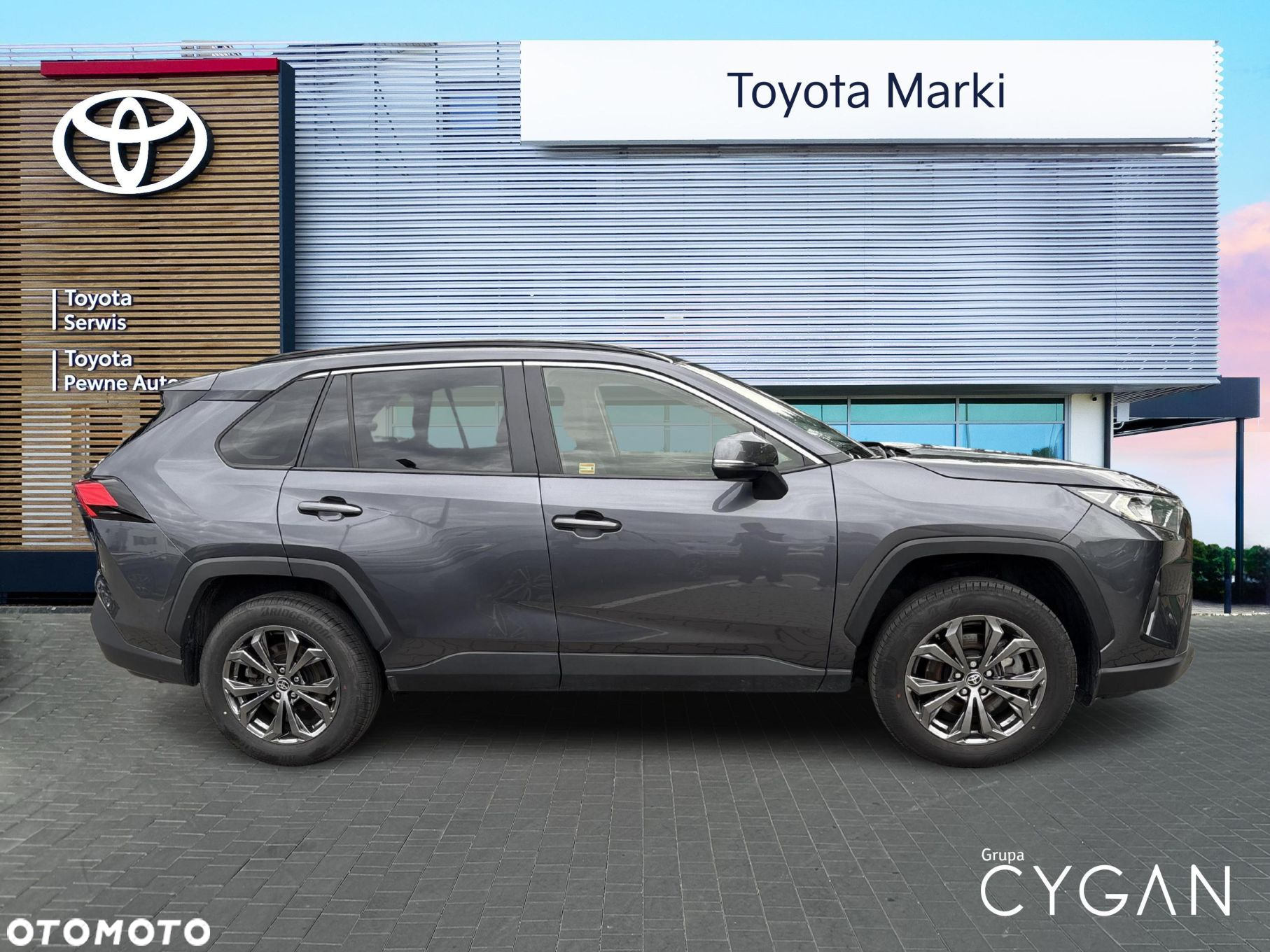 Toyota RAV4 - 6