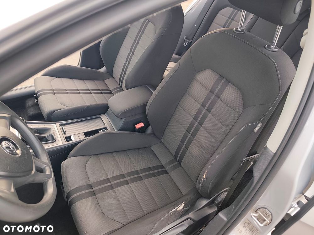 Volkswagen Golf 1.6 TDI BMT Highline - 10