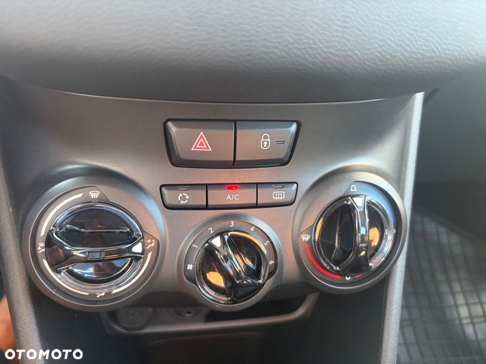Peugeot 208 95 VTI Allure - 29