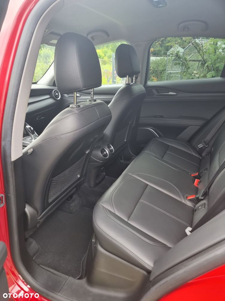 Alfa Romeo Stelvio 2.0 Turbo 16V AT8-Q4 Veloce Ti - 13