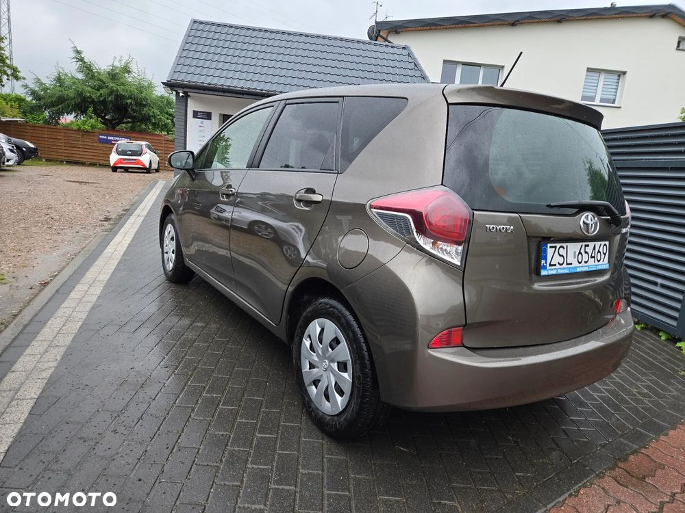 Toyota Verso S 1.33 VVT-i Comfort - 4