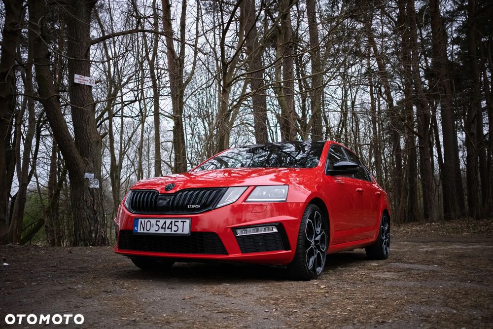 Skoda Octavia 2.0 TSI RS Challenge 245 DSG - 2