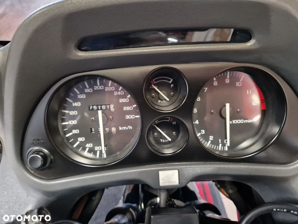 Honda CBR - 12