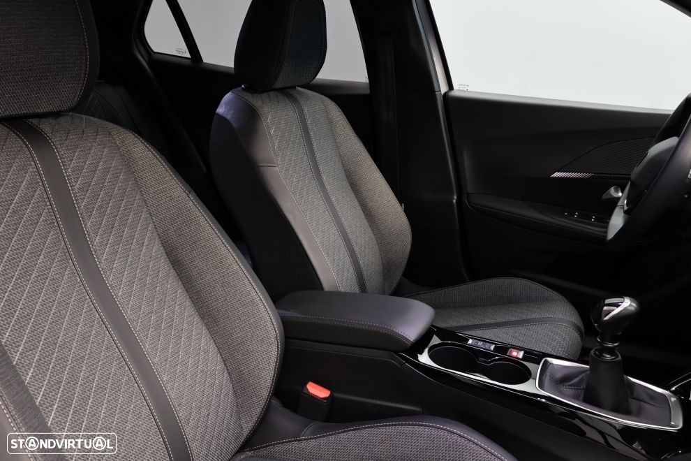 Peugeot 2008 1.2 PureTech Allure - 19