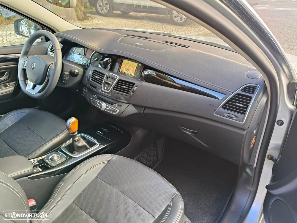 Renault Laguna Break 2.0 dCi Initiale - 15