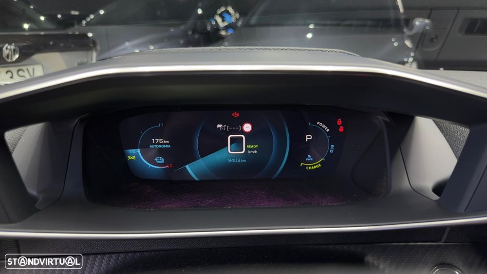 Peugeot e-2008 GT+ - 2