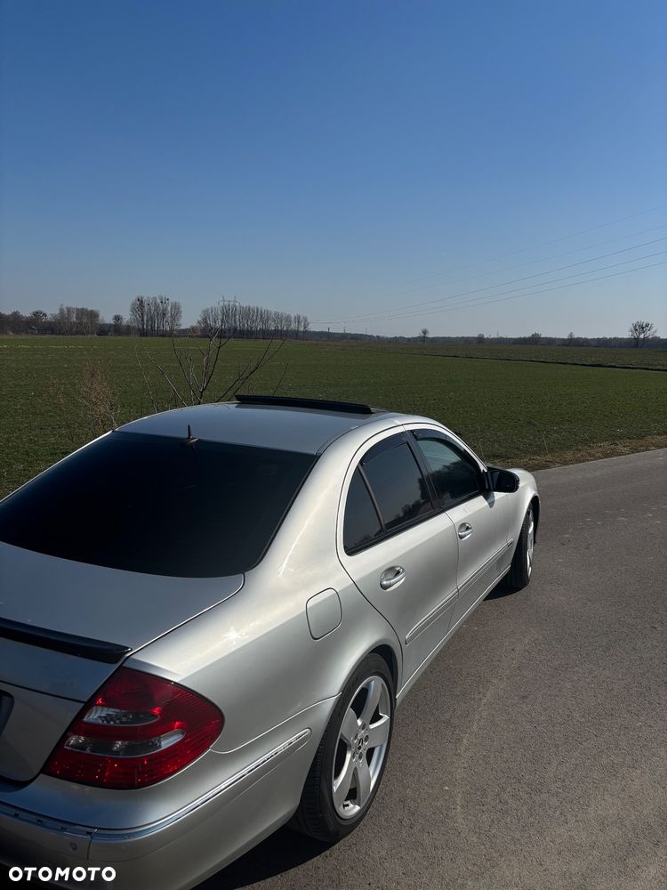 Mercedes-Benz Klasa E - 7