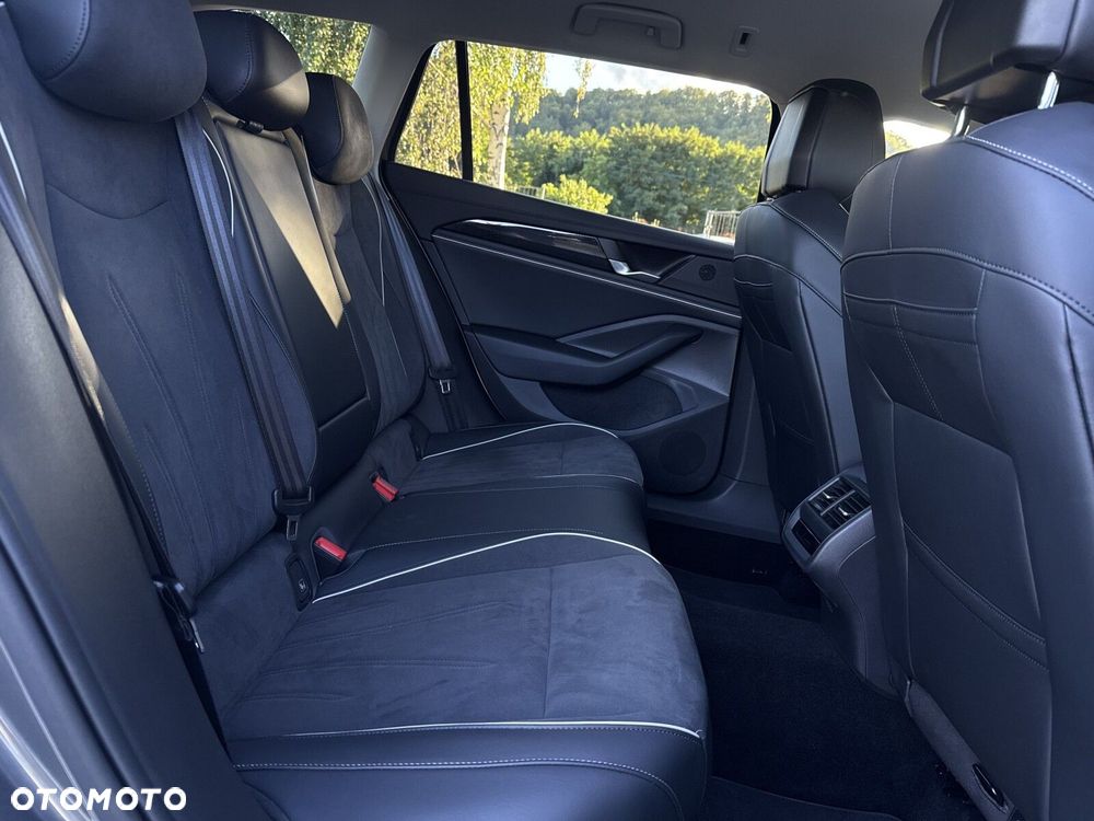 Volkswagen Passat Variant 1.5 TSI ACT mHEV Business DSG - 37