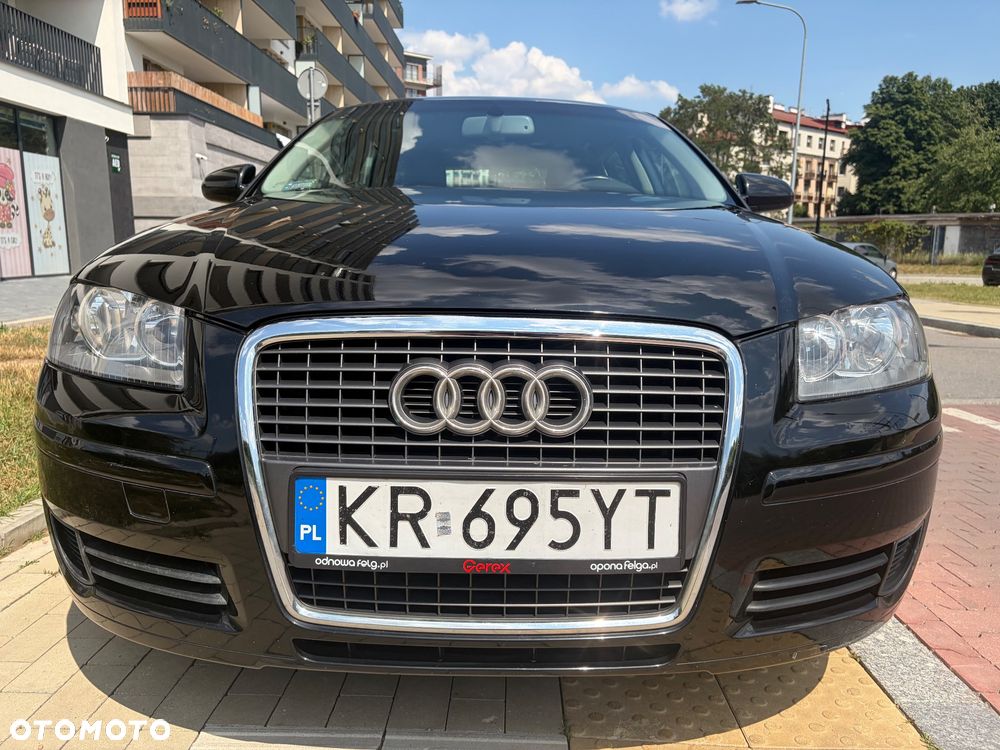 Audi A3 Sportback 1.6 TDI DPF Ambition - 2