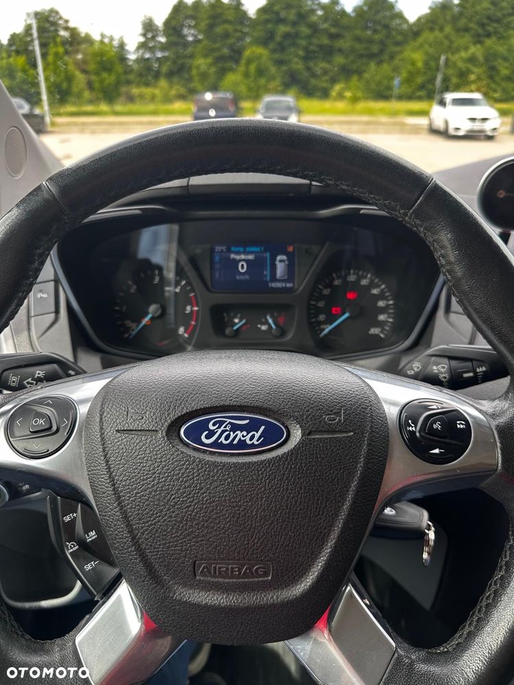 Ford Custom - 7