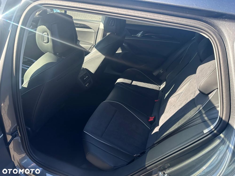 Volkswagen Passat 1.5 TSI EVO Elegance DSG - 16