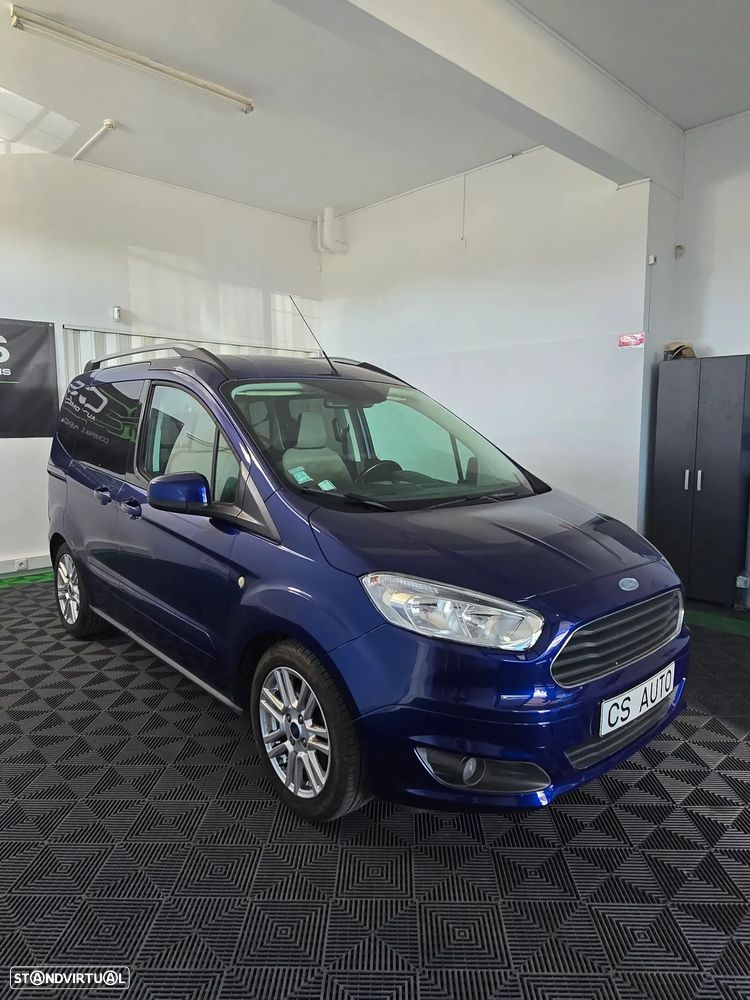 Ford Tourneo Courier 1.0 EcoBoost Titanium - 6