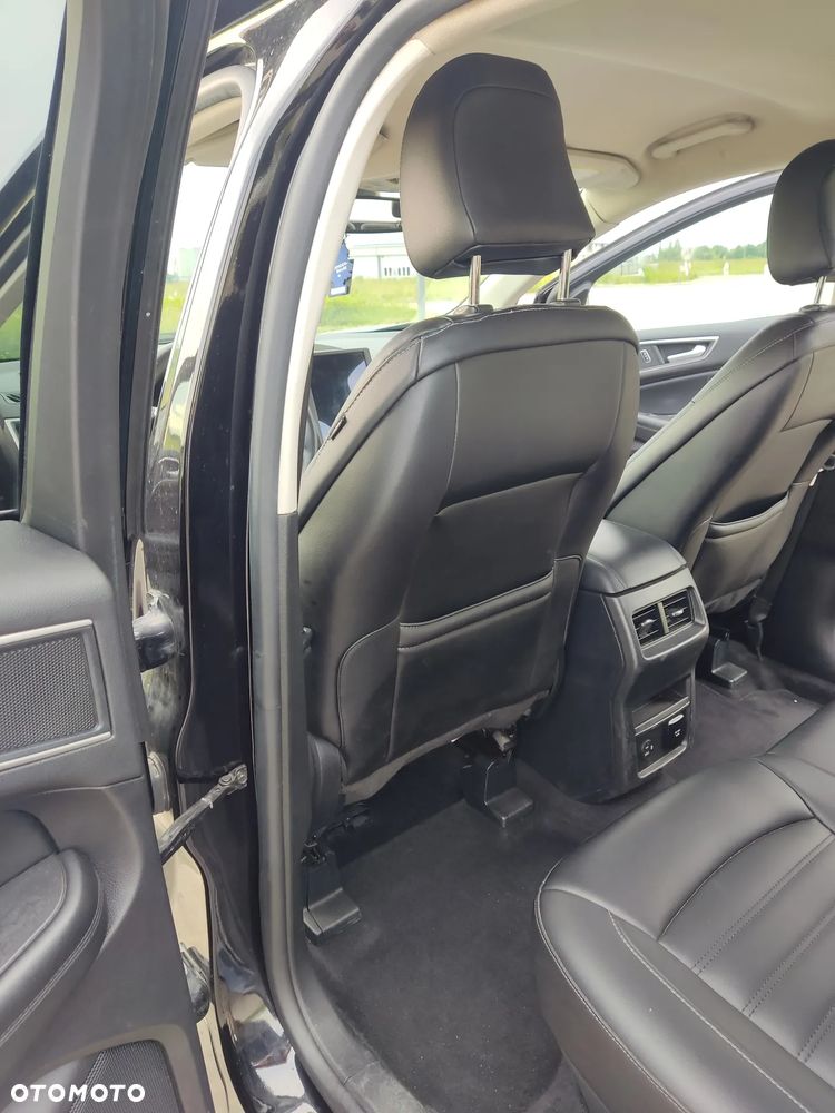 Ford Edge - 17