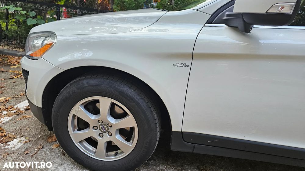 Volvo XC 60 D5 AWD Geartronic Momentum - 35