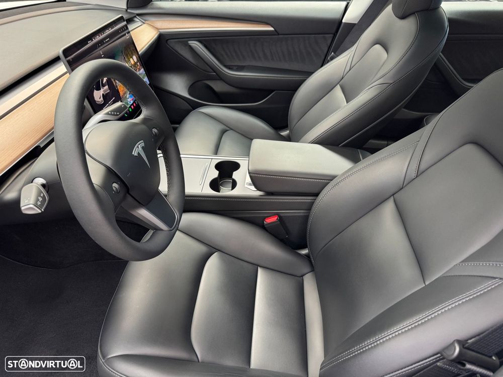 Tesla Model 3 Long Range Tração Traseira - 46