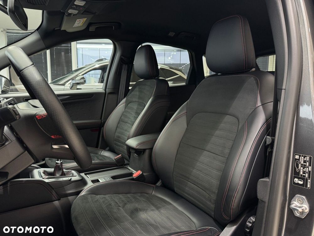 Ford Kuga 1.5 EcoBoost FWD ST-Line X - 10