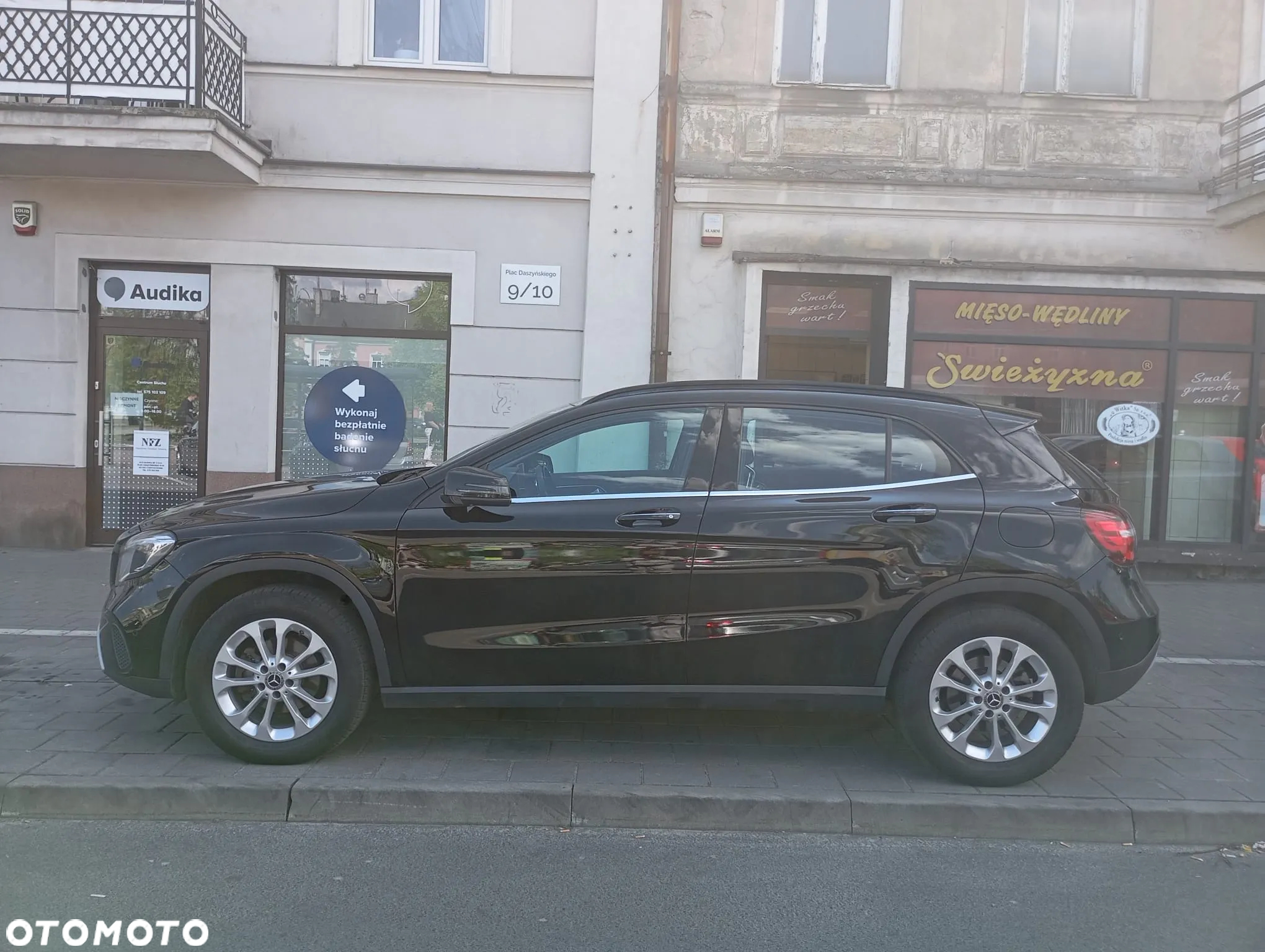 Mercedes-Benz GLA 200 7G-DCT - 8