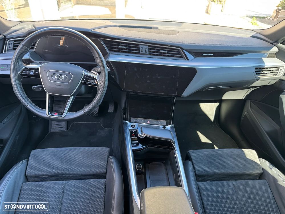 Audi e-tron 55 quattro S line - 8
