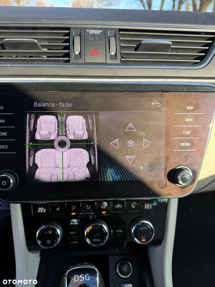 Skoda Superb 2.0 TDI Style DSG - 21