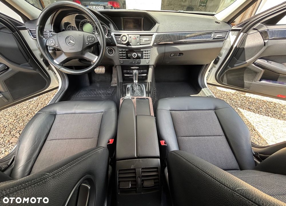 Mercedes-Benz Klasa E 220 CDI DPF BlueEFFICIENCY Automatik Avantgarde - 15