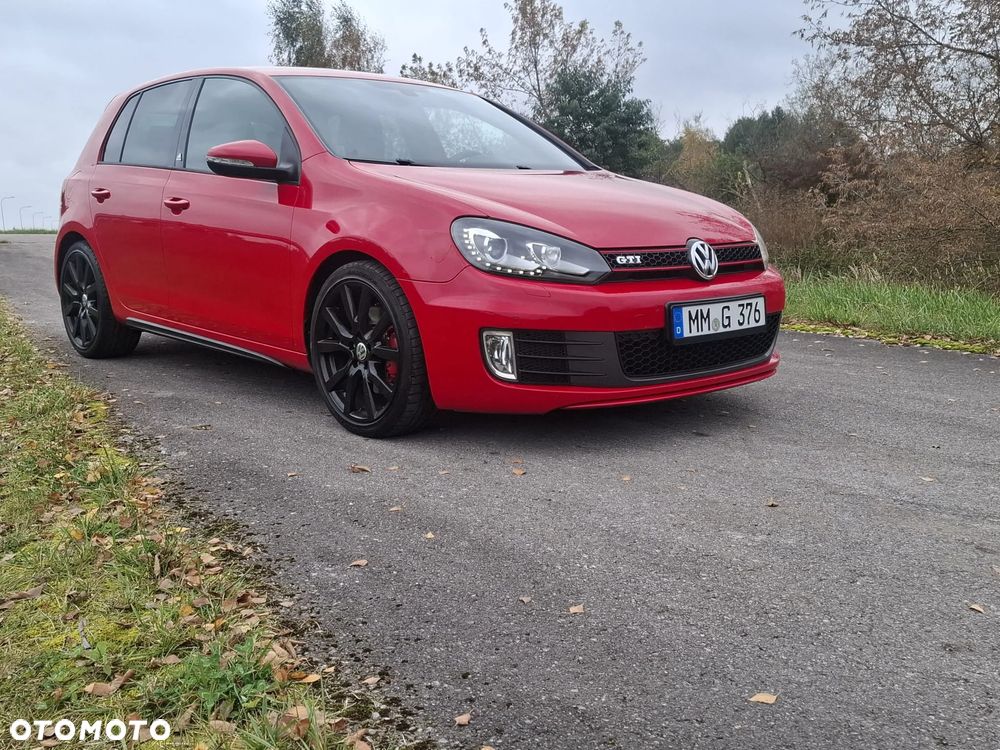 Volkswagen Golf 2.0 GTI DSG adidas - 1