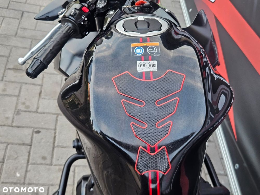 Kawasaki Z 650 - 12