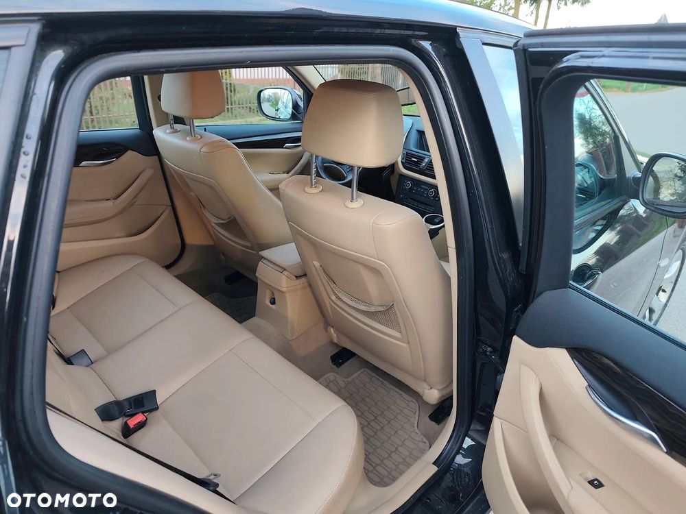 BMW X1 - 11