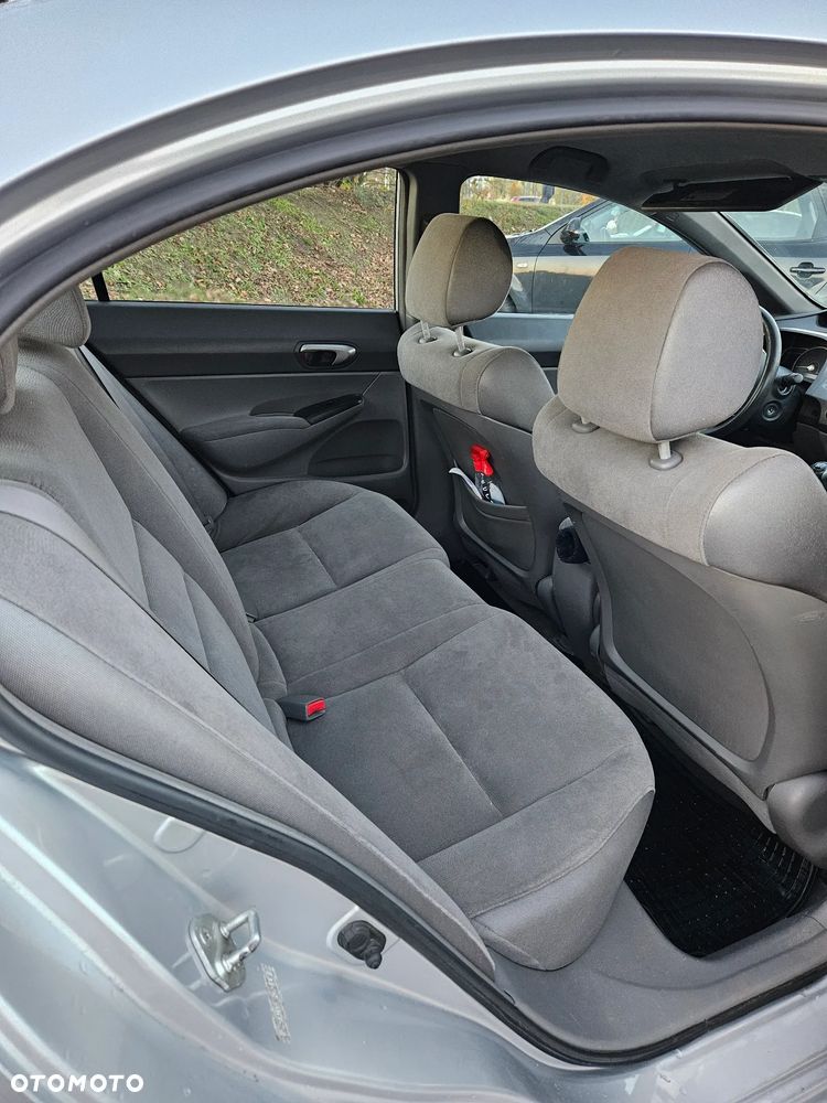 Honda Civic 1.8 Comfort - 6