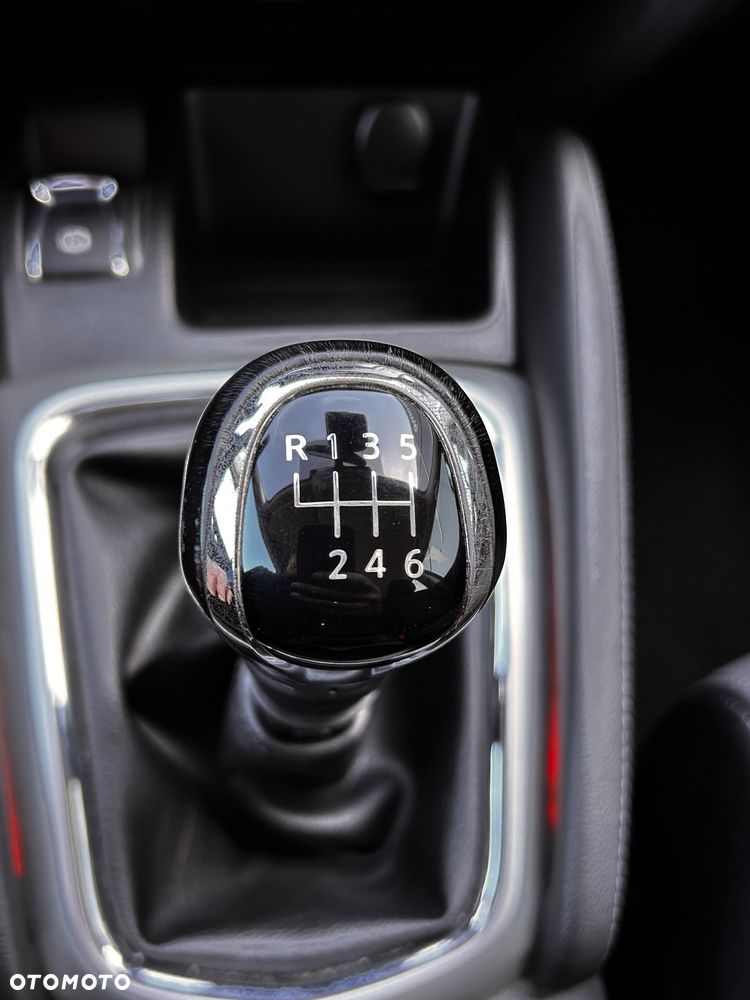 Nissan Qashqai 1.5 dCi N-Connecta - 32