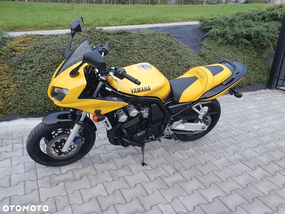Yamaha FZS - 30