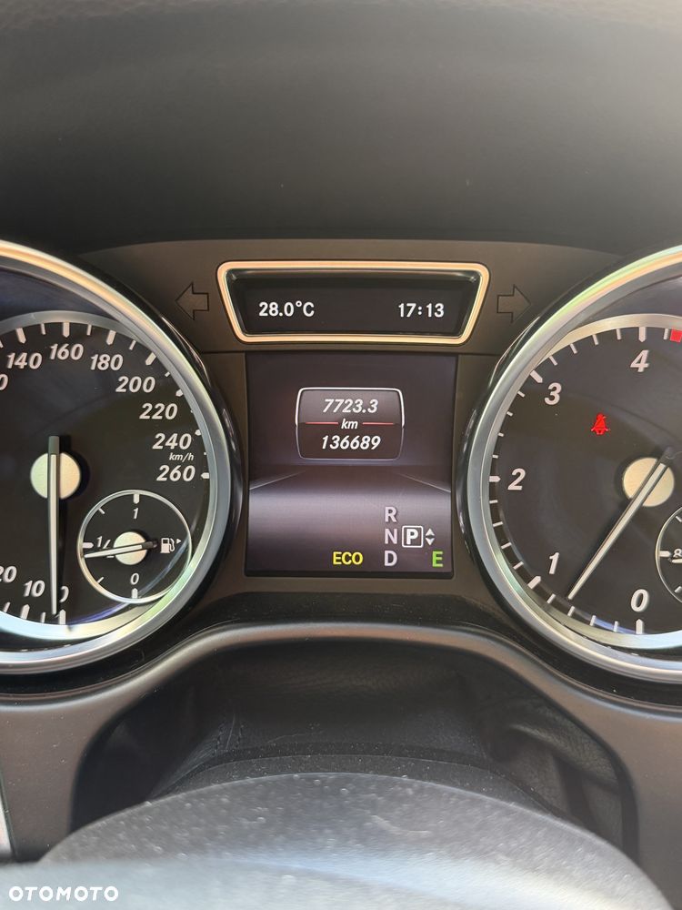 Mercedes-Benz ML - 8