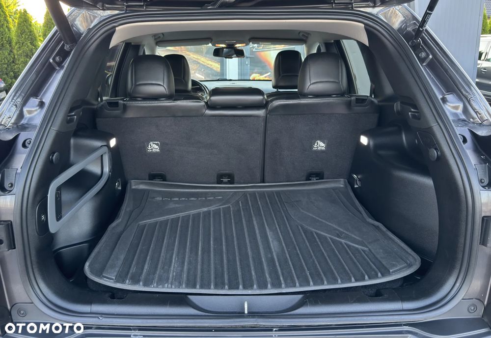 Jeep Cherokee - 14