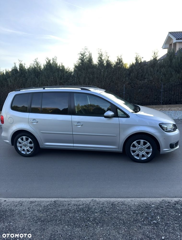 Volkswagen Touran 1.6 TDI DPF BlueMotion Technology Highline - 6