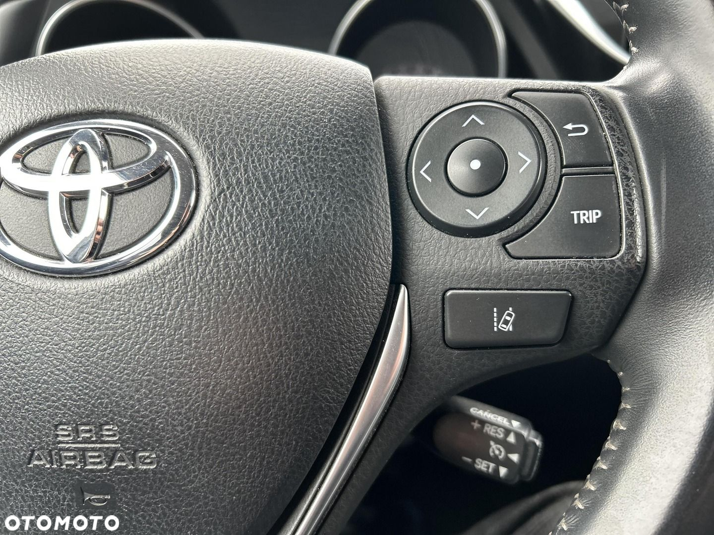 Toyota Auris - 16