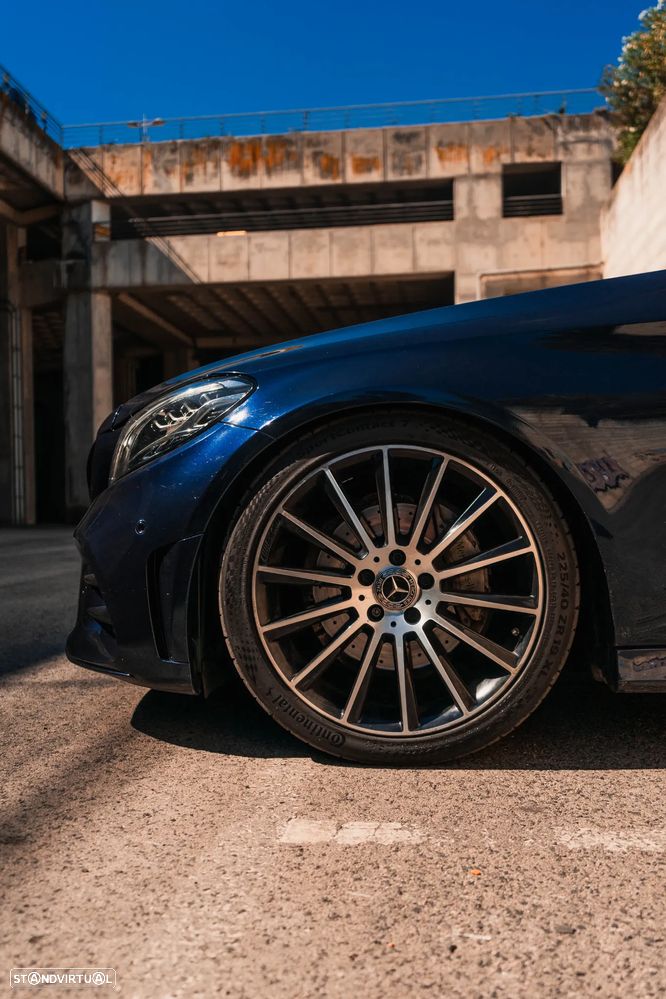 Mercedes-Benz C 220 d Coupe 9G-TRONIC AMG Line - 4