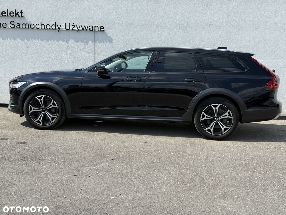 Volvo V90 Cross Country - 6