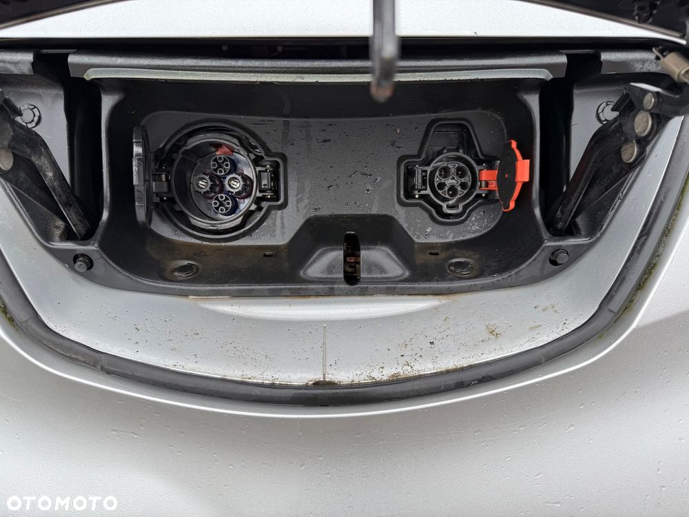 Nissan NV200 Evalia - 8