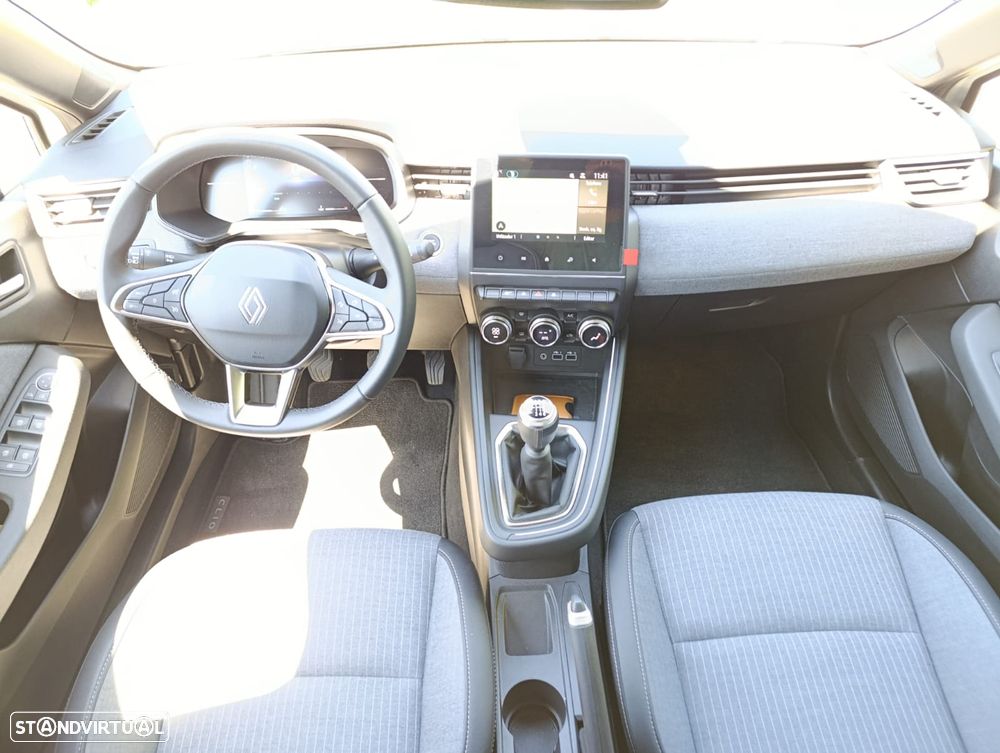 Renault Clio 1.0 TCe Techno Bi-Fuel - 12