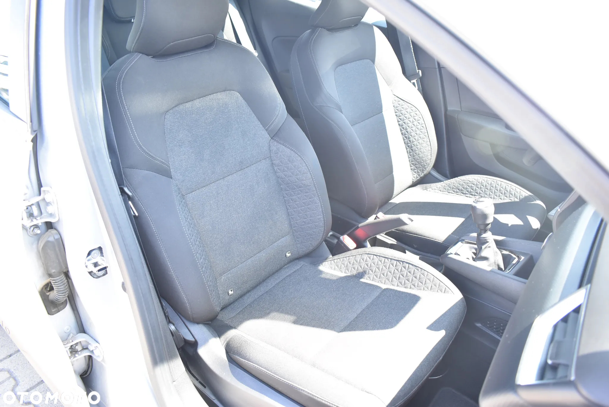 Renault Clio 1.0 TCe Equilibre - 18