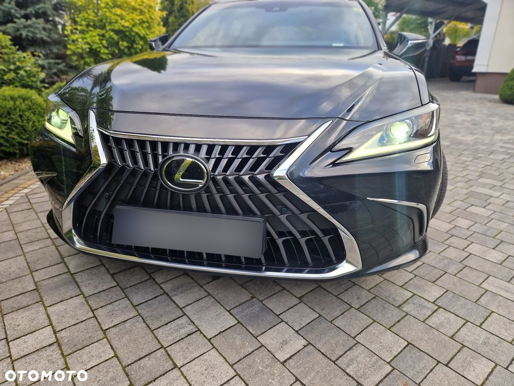 Lexus ES - 2