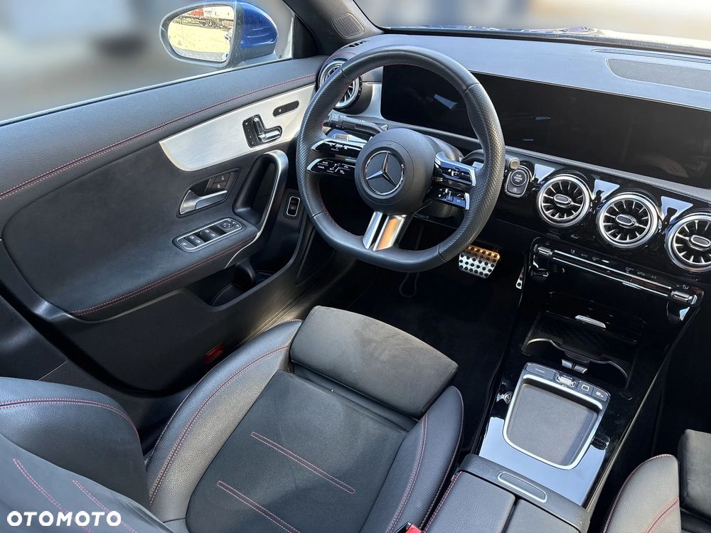 Mercedes-Benz CLA 200 mHEV 7G-DCT - 23